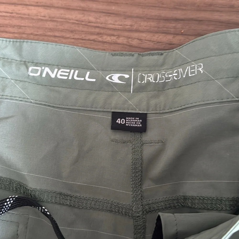 O’Neill Crossover Green Striped Mens Size 40 Shorts